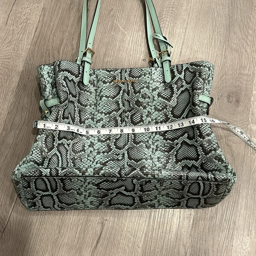 MICHAEL KORS | Embossed Leather Tote Pale Jade